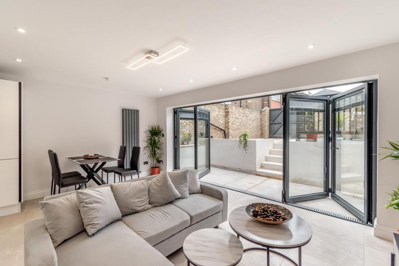 Апартаменти Modern Garden Flat With Private Parking Лондон Екстер'єр фото