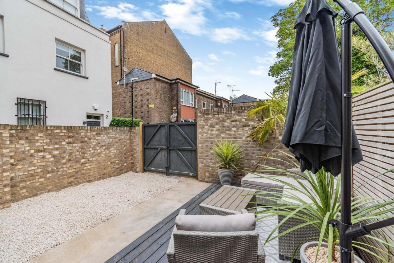 Апартаменти Modern Garden Flat With Private Parking Лондон Екстер'єр фото