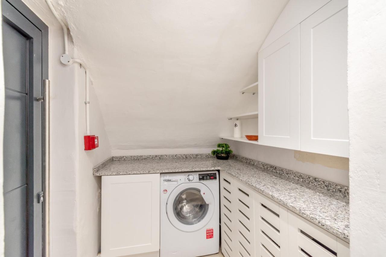 Апартаменти Modern Garden Flat With Private Parking Лондон Екстер'єр фото